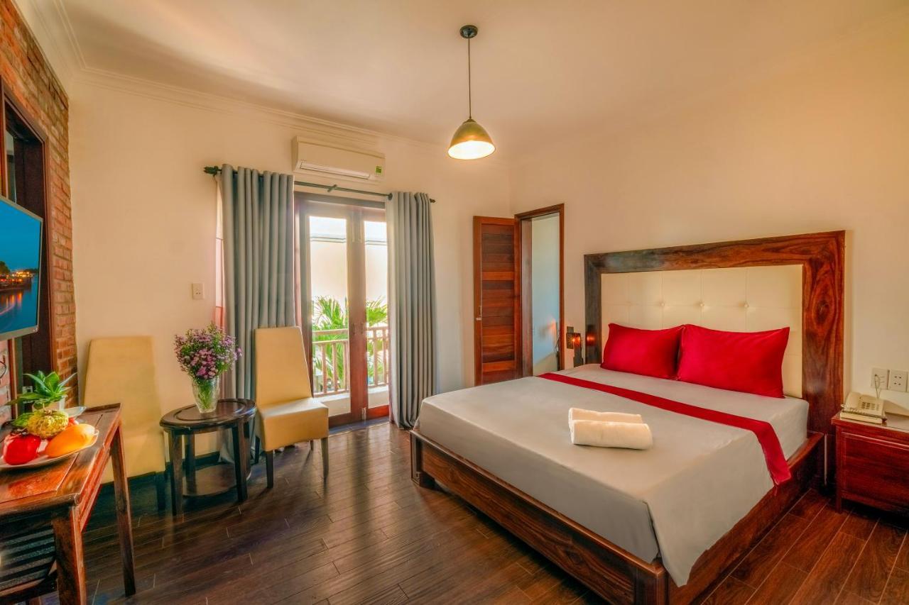Calm House Hotel Hoi An 1 Экстерьер фото