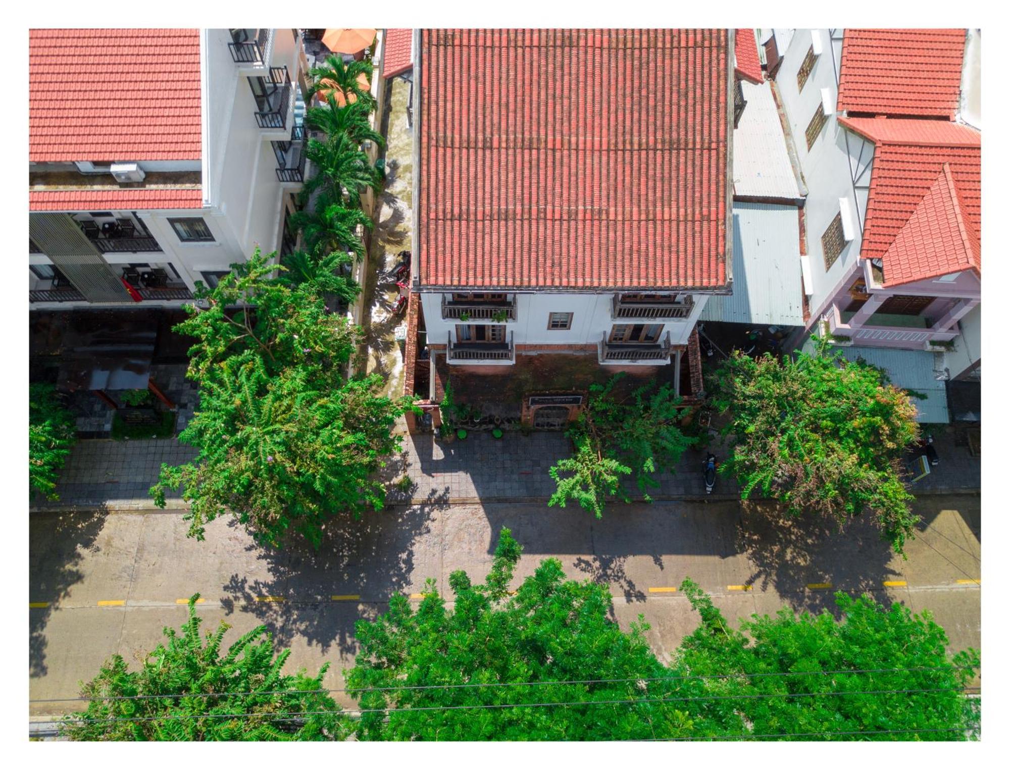 Calm House Hotel Hoi An 1 Экстерьер фото