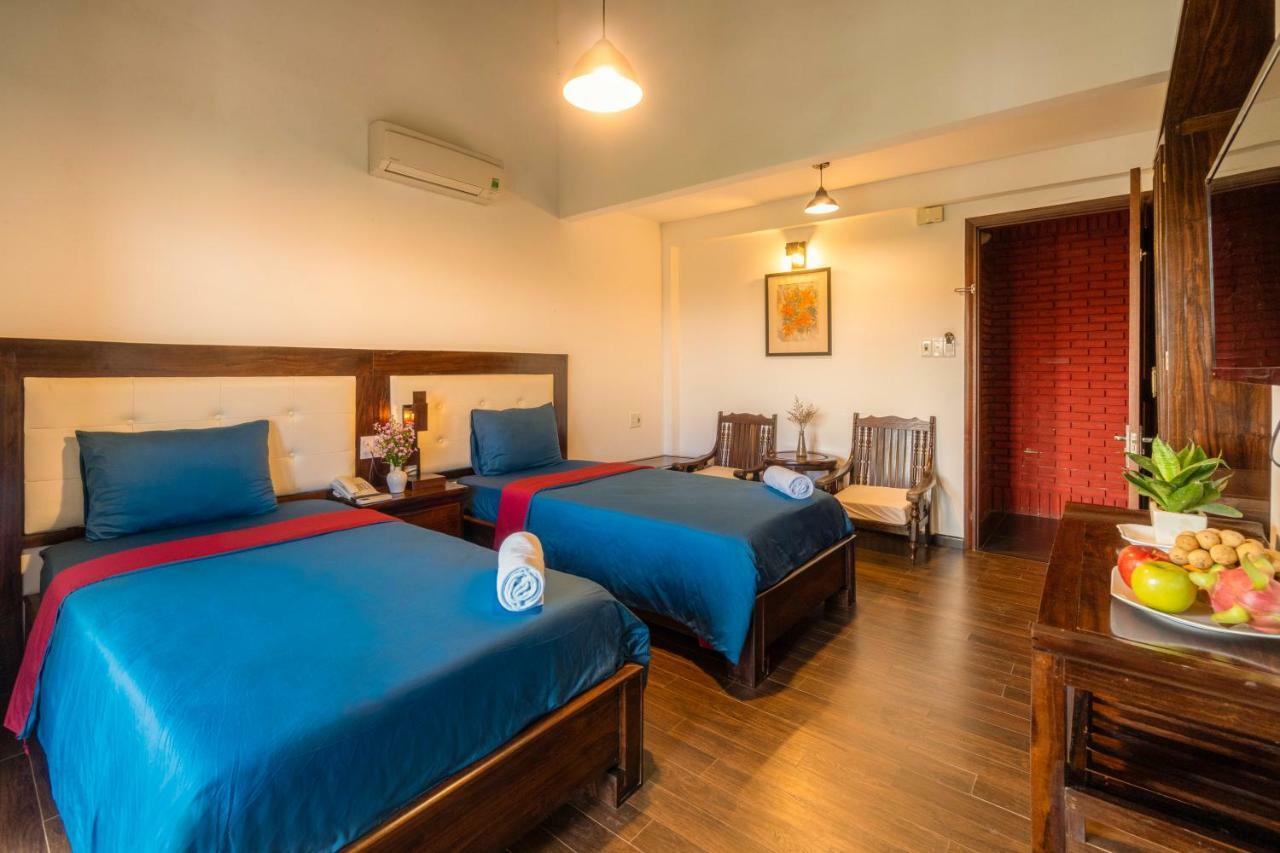 Calm House Hotel Hoi An 1 Экстерьер фото