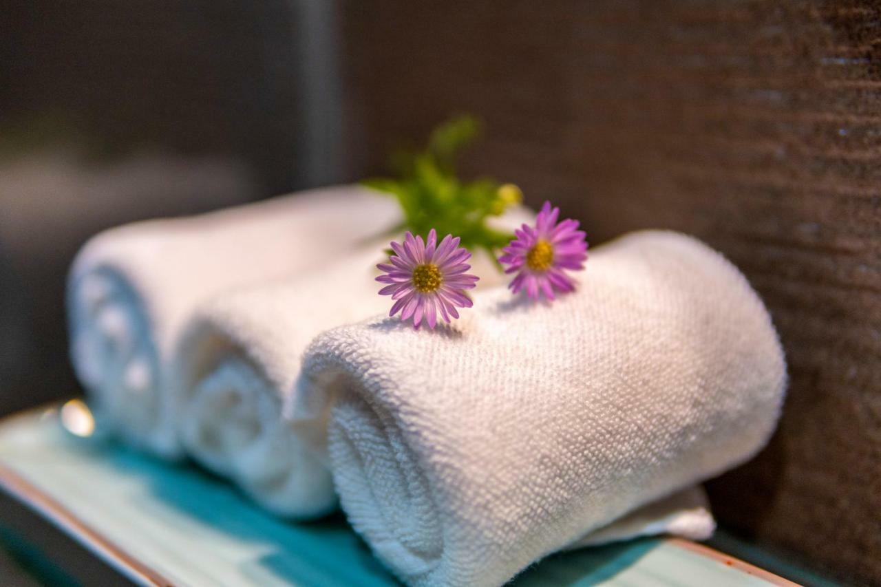 Calm House Hotel Hoi An 1 Экстерьер фото