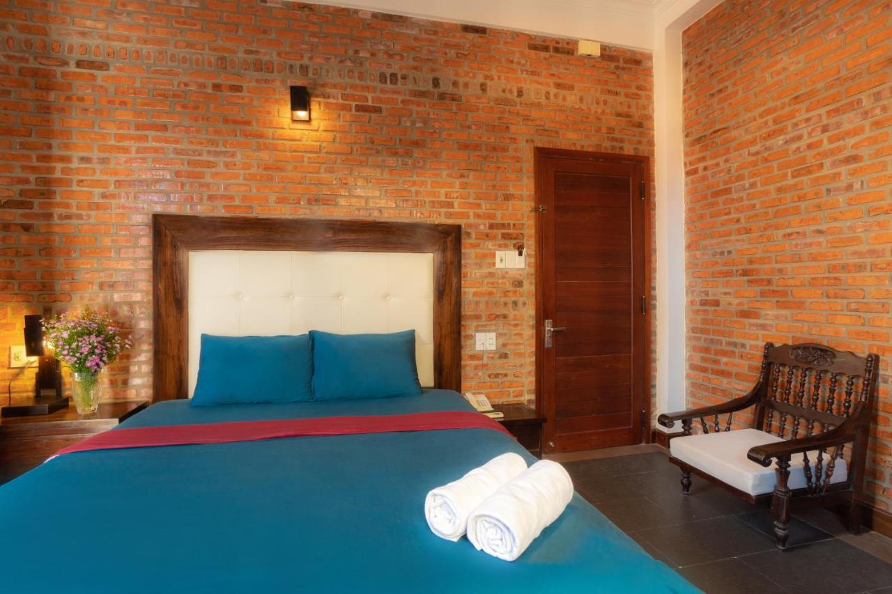 Calm House Hotel Hoi An 1 Экстерьер фото